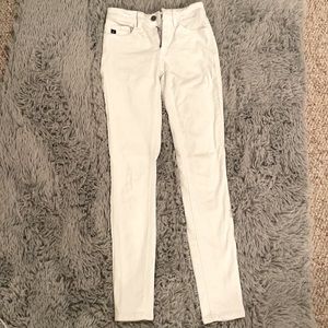 White kancan skinny jeans